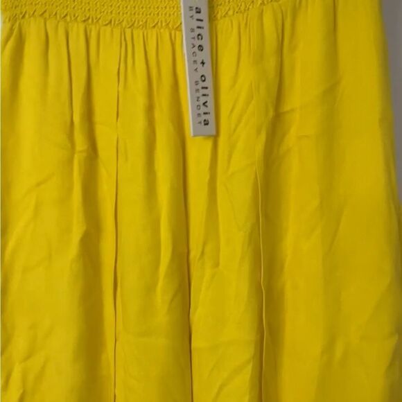 Alice + Olivia Larissa Smocked Waistband Wide Leg Split Pants in Yellow XS - Picture 7 of 9